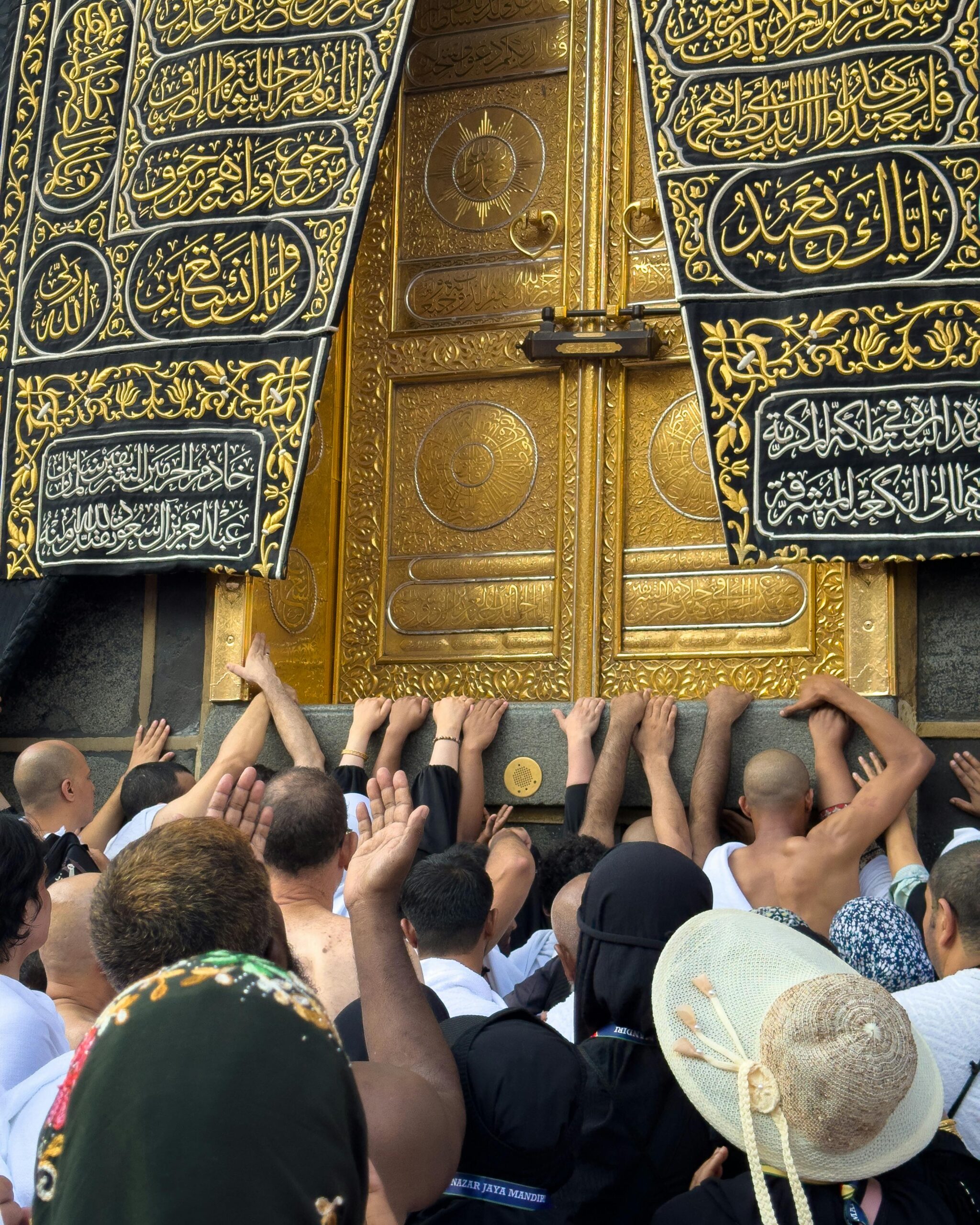 Affordable Spiritual Travel: Finding Cheap Umrah Packages from Chicago Without Compromising Comfort